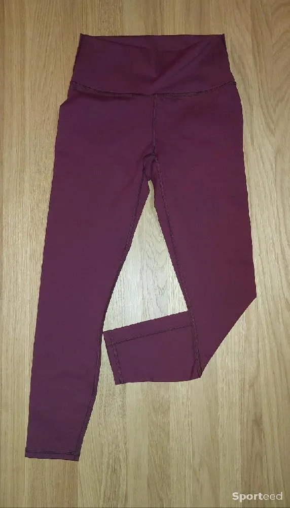 Leggings neuf Ajouté le : 29/09/2024