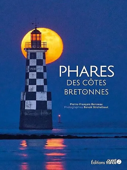 PHARES DES COTES BRETONNES